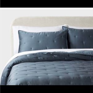 Threshold Queen Dark Teal BlueTensel Bedding Set